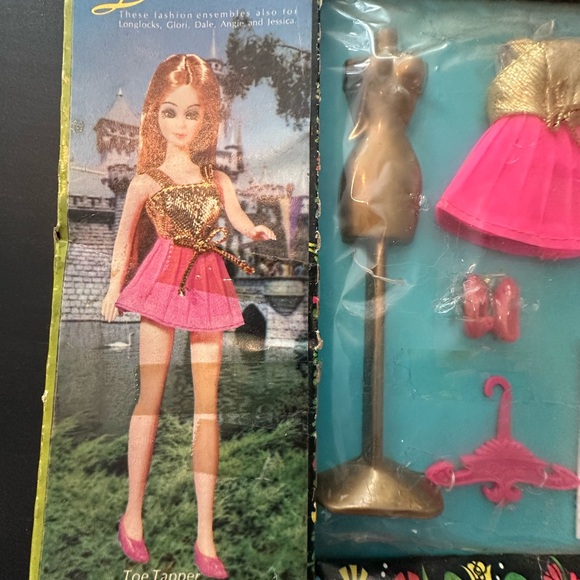 Vintage Dawn and Her Friends Toe Tapper #8117 Collectible Outfit. - Picture 4 of 4